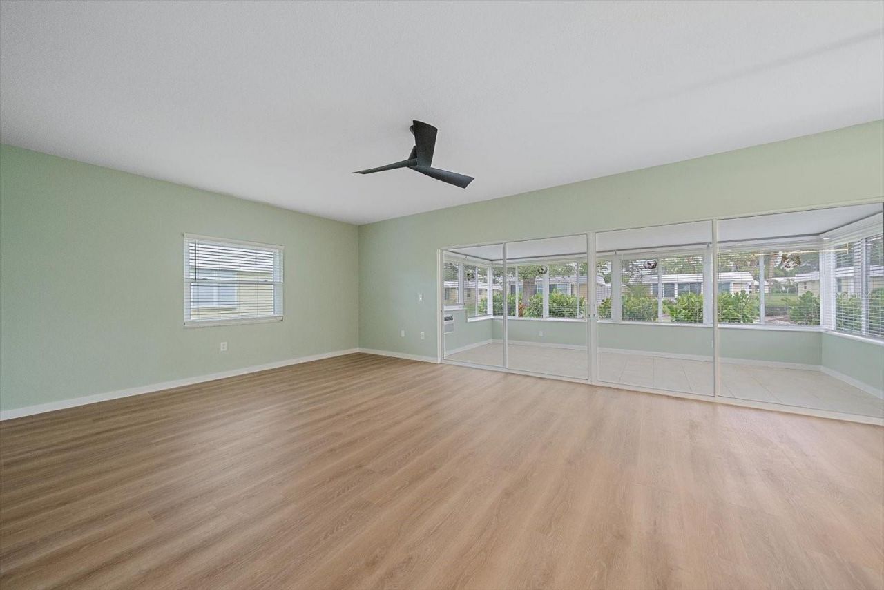 5865 Tidewood Avenue , Unit 8, Sarasota, FL 34231 Photo