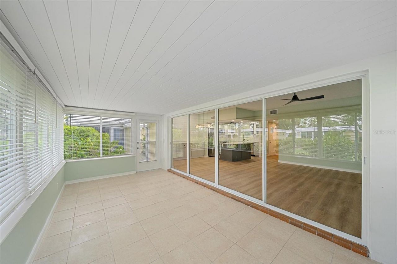 5865 Tidewood Avenue , Unit 8, Sarasota, FL 34231 Photo