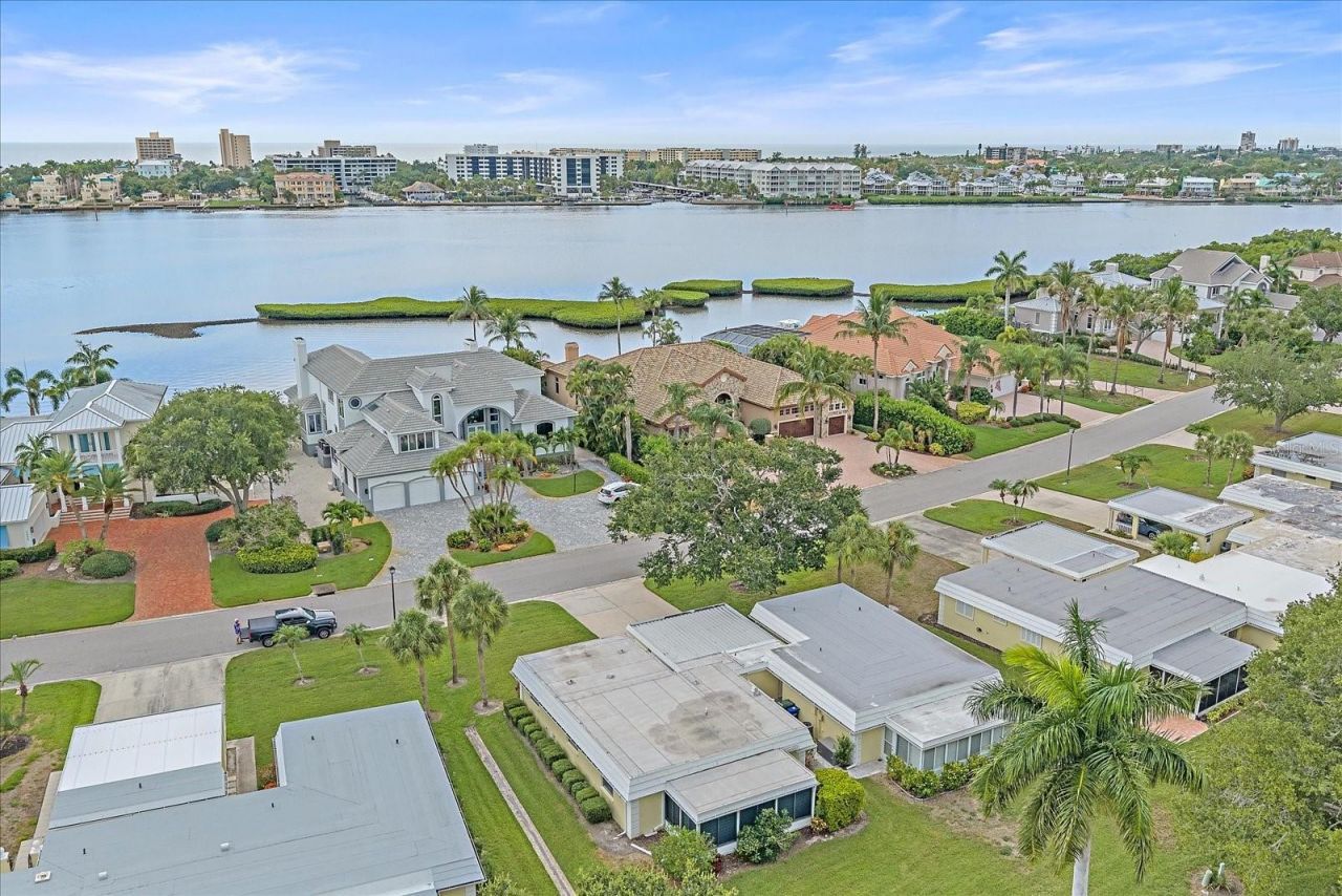 5865 Tidewood Avenue , Unit 8, Sarasota, FL 34231 Photo