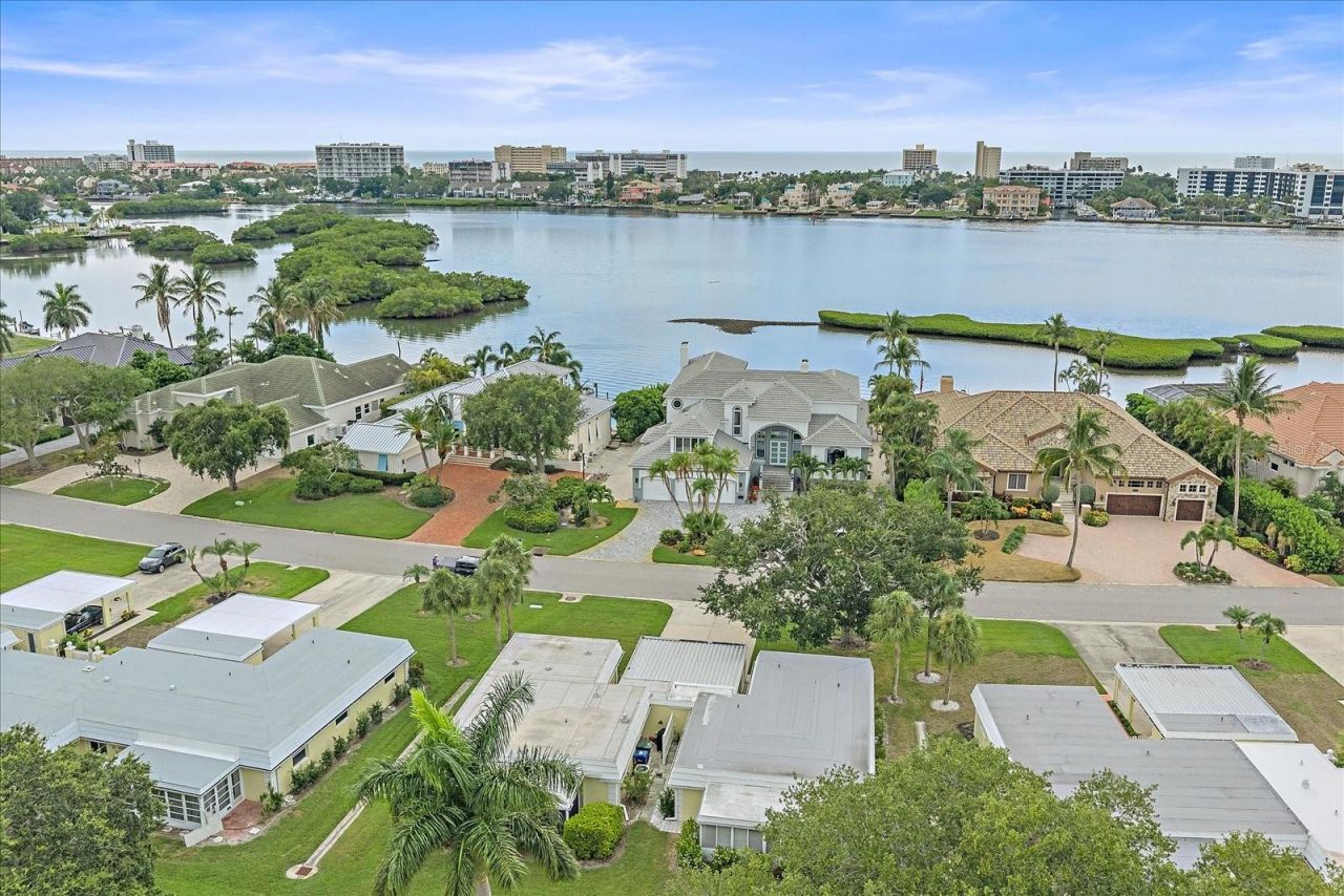 5865 Tidewood Avenue , Unit 8, Sarasota, FL 34231 Photo