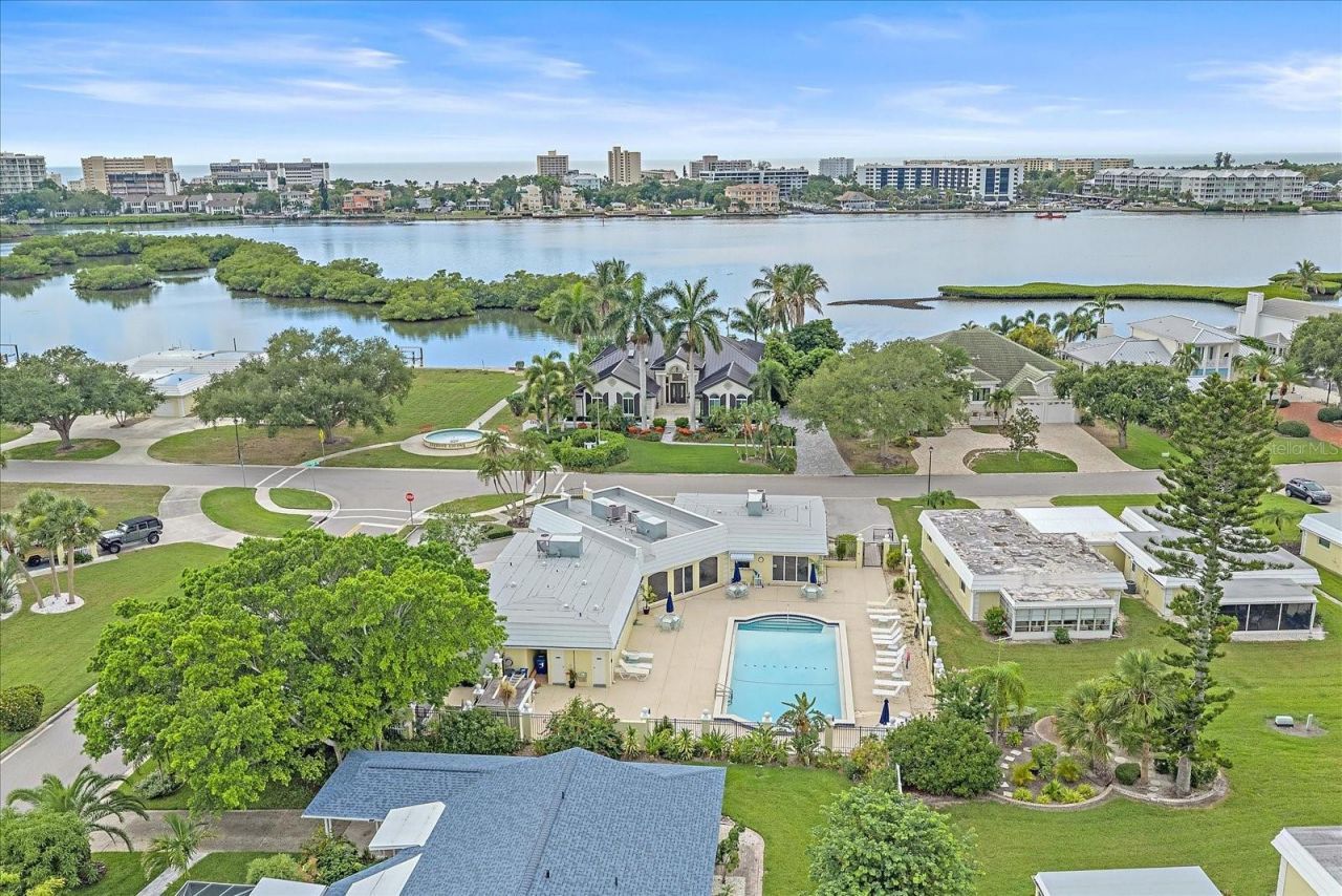 5865 Tidewood Avenue , Unit 8, Sarasota, FL 34231 Photo