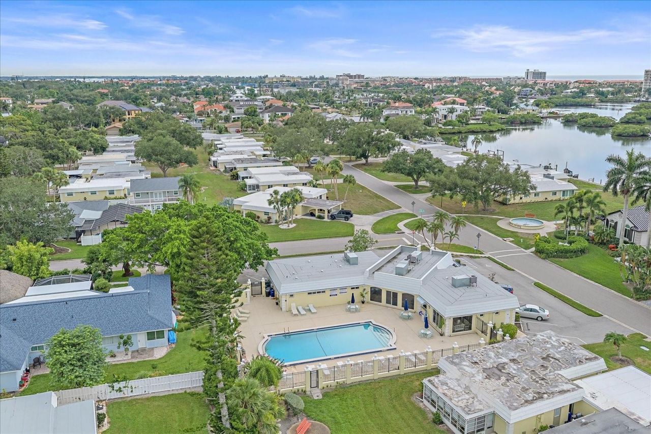 5865 Tidewood Avenue , Unit 8, Sarasota, FL 34231 Photo