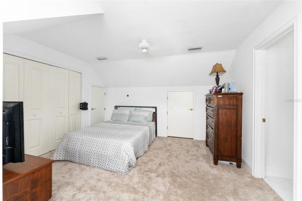 5730 NW 52nd Place , Gainesville, FL 32653 Photo