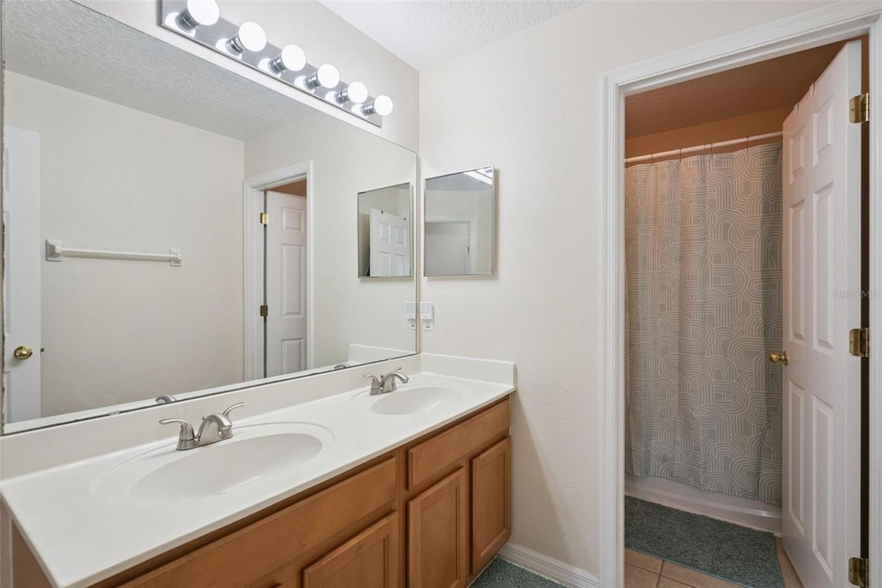 2589 Corbyton Court , Orlando, FL 32828 Photo