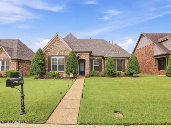 5893 Savannah Parkway , Southaven, MS 38672