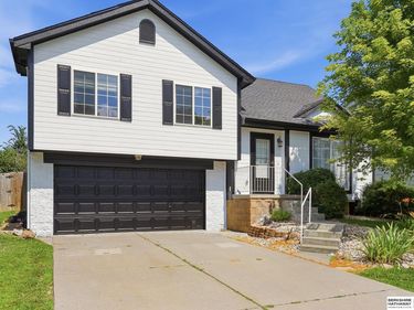 4215 N 170th Street, Omaha, NE 68116