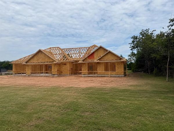 2914 E Cedar Creek Pass, Stillwater, OK 74075