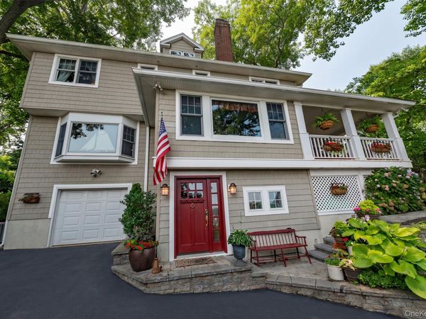 5 Harborview Lane, Huntington, NY 11743