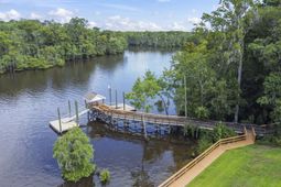 638 Riverward Dr.  photo 4