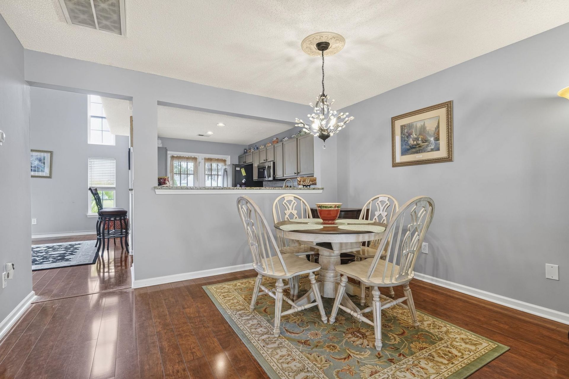 638 Riverward Dr.  Photo 9