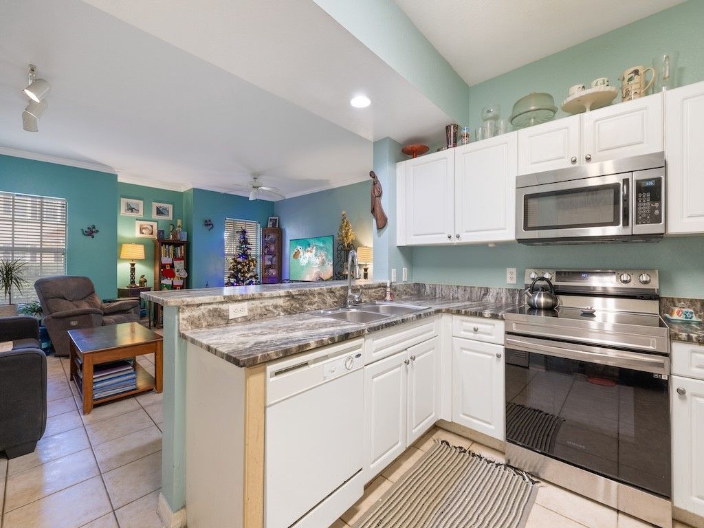 2416 57th Circle, Unit 2416, Vero Beach, FL 32966 Photo