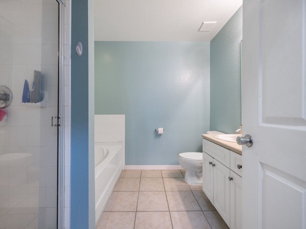 2416 57th Circle, Unit 2416, Vero Beach, FL 32966 Photo