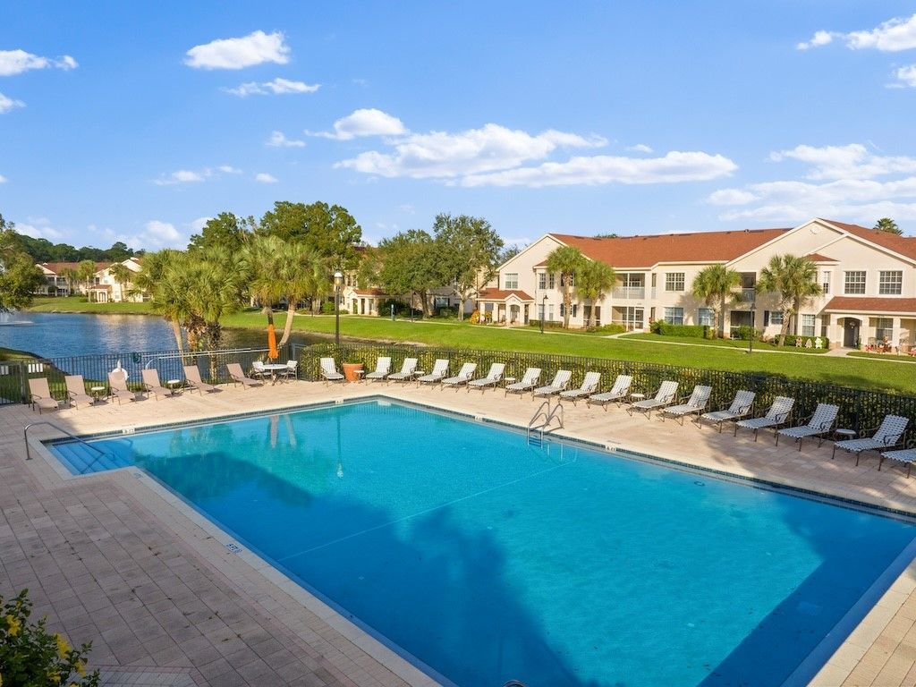 2416 57th Circle, Unit 2416, Vero Beach, FL 32966 Photo