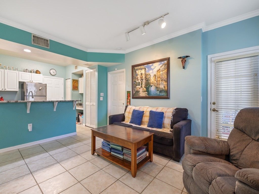 2416 57th Circle, Unit 2416, Vero Beach, FL 32966 Photo