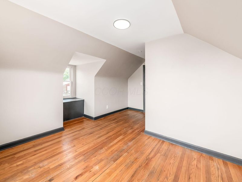 2200 Medina Avenue , Columbus, OH 43211 Photo 17