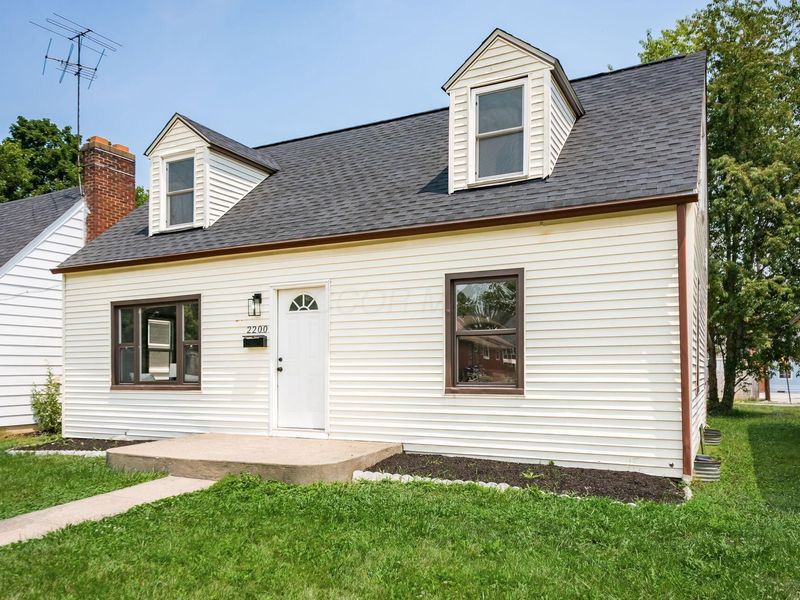 2200 Medina Avenue , Columbus, OH 43211 Photo 2