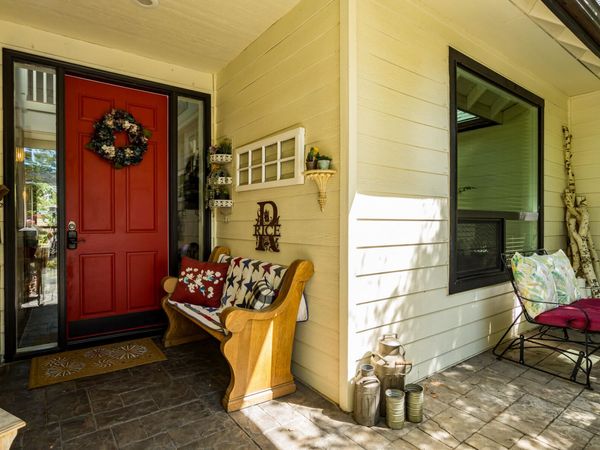 796 SE Briarwood Court, Bend, OR 97702