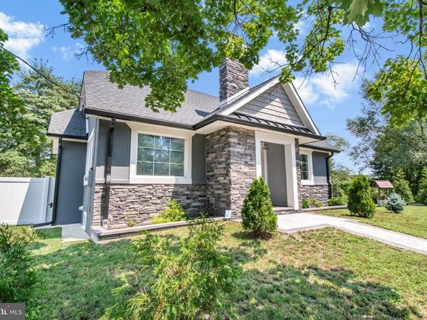 17 MIDDLESEX AVENUE , HAINESPORT, NJ 08036