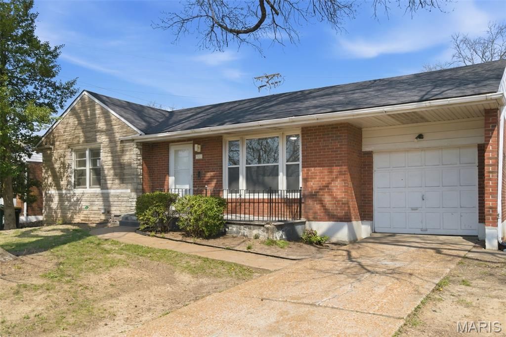 1083 Jennings Station Road , Saint Louis, MO 63137 Main Photo
