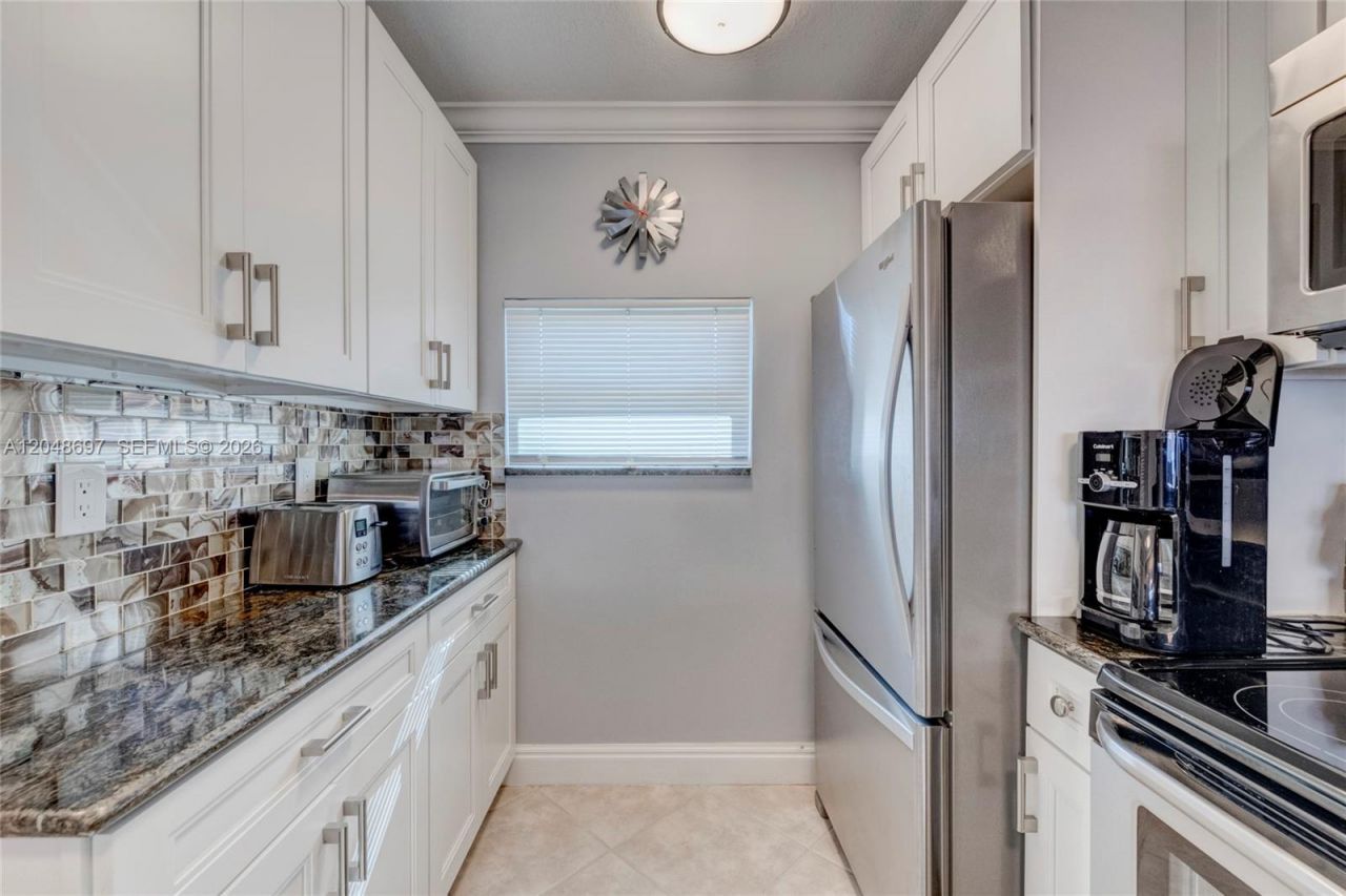 2201 SE 9th St , Unit 108, Pompano Beach, FL 33062 Photo