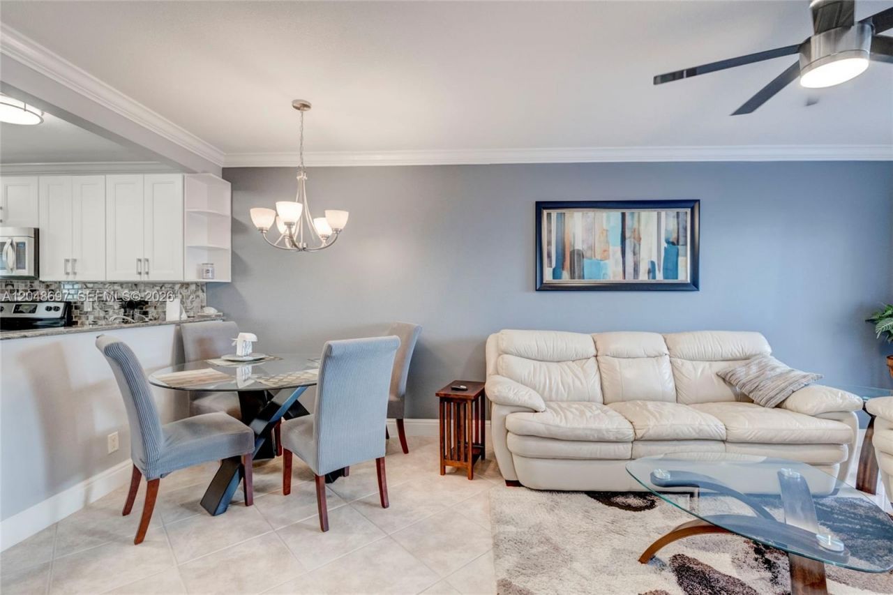 2201 SE 9th St , Unit 108, Pompano Beach, FL 33062 Photo