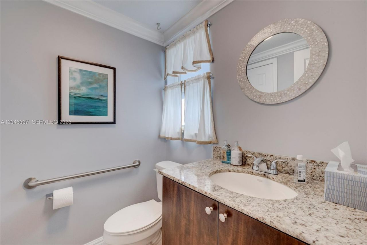 2201 SE 9th St , Unit 108, Pompano Beach, FL 33062 Photo