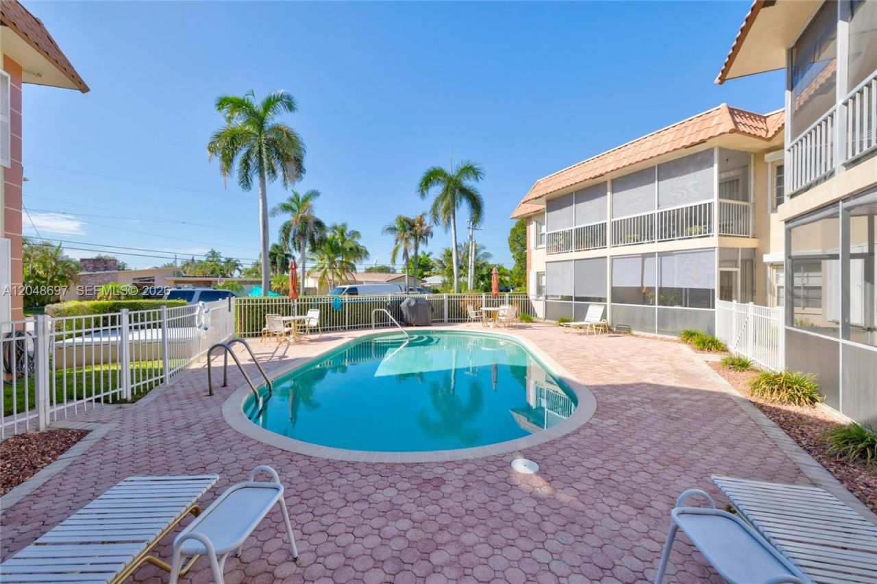 2201 SE 9th St , Unit 108, Pompano Beach, FL 33062 Photo