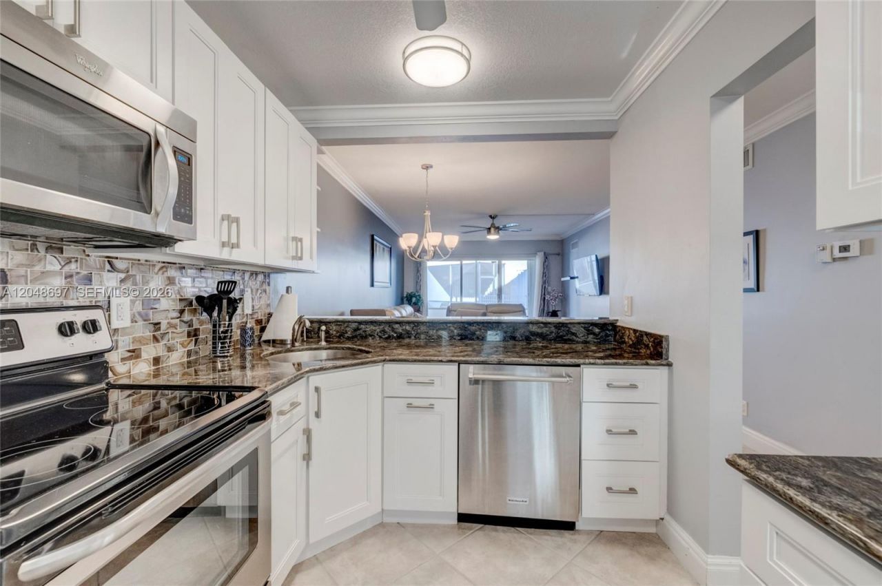 2201 SE 9th St , Unit 108, Pompano Beach, FL 33062 Photo