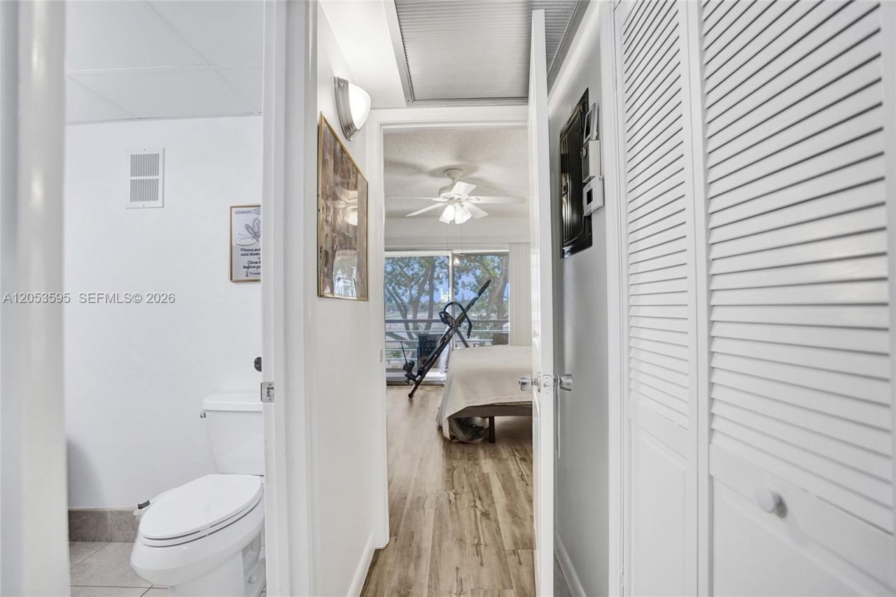 208 Greenbrier C , Unit 208, West Palm Beach, FL 33417 Photo