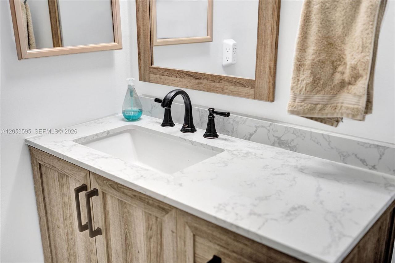 208 Greenbrier C , Unit 208, West Palm Beach, FL 33417 Photo