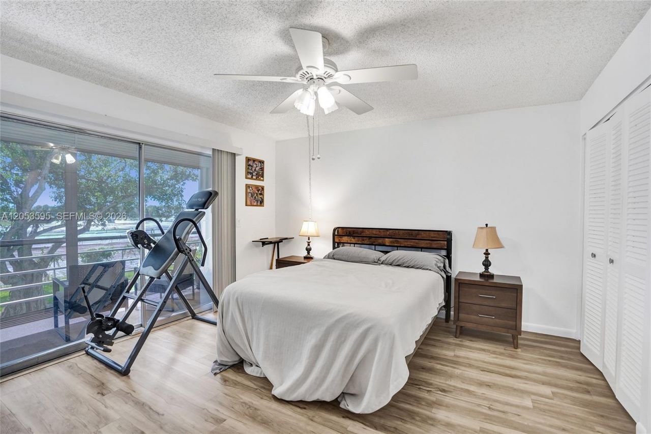 208 Greenbrier C , Unit 208, West Palm Beach, FL 33417 Photo