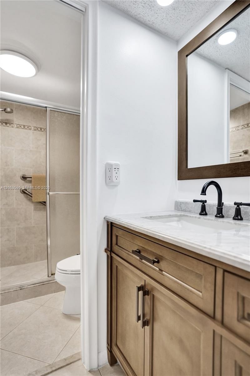208 Greenbrier C , Unit 208, West Palm Beach, FL 33417 Photo