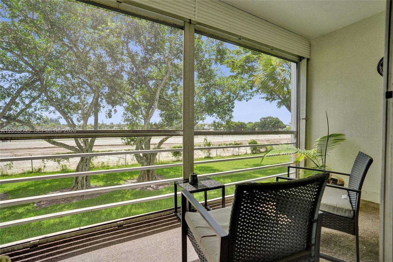 208 Greenbrier C , Unit 208, West Palm Beach, FL 33417 Photo
