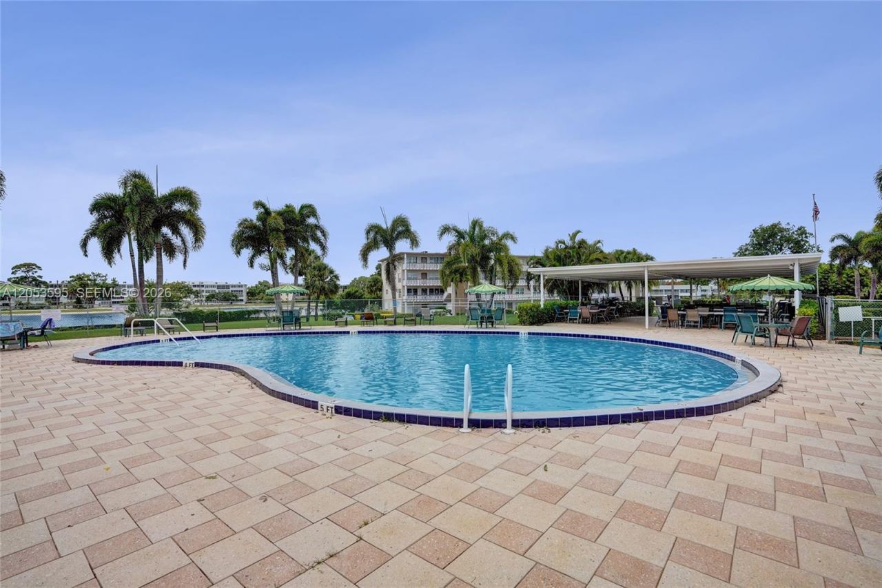 208 Greenbrier C , Unit 208, West Palm Beach, FL 33417 Photo