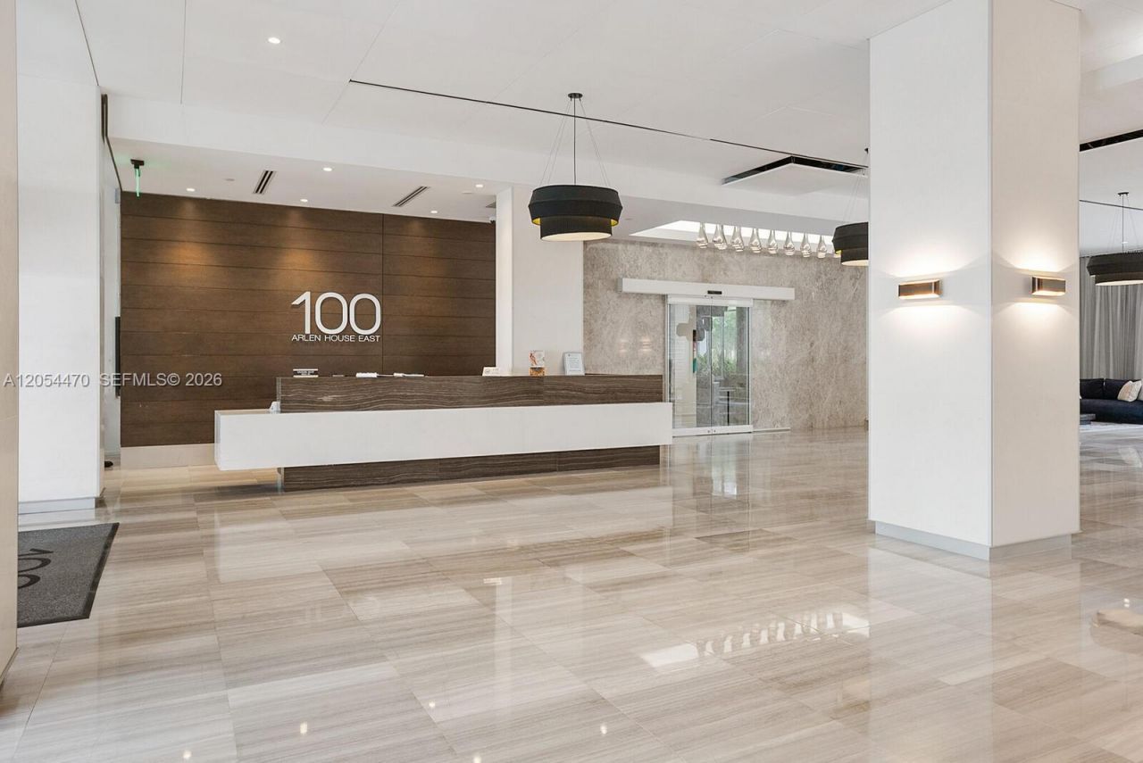 100 Bayview Dr , Unit 2125, Sunny Isles Beach, FL 33160 Photo