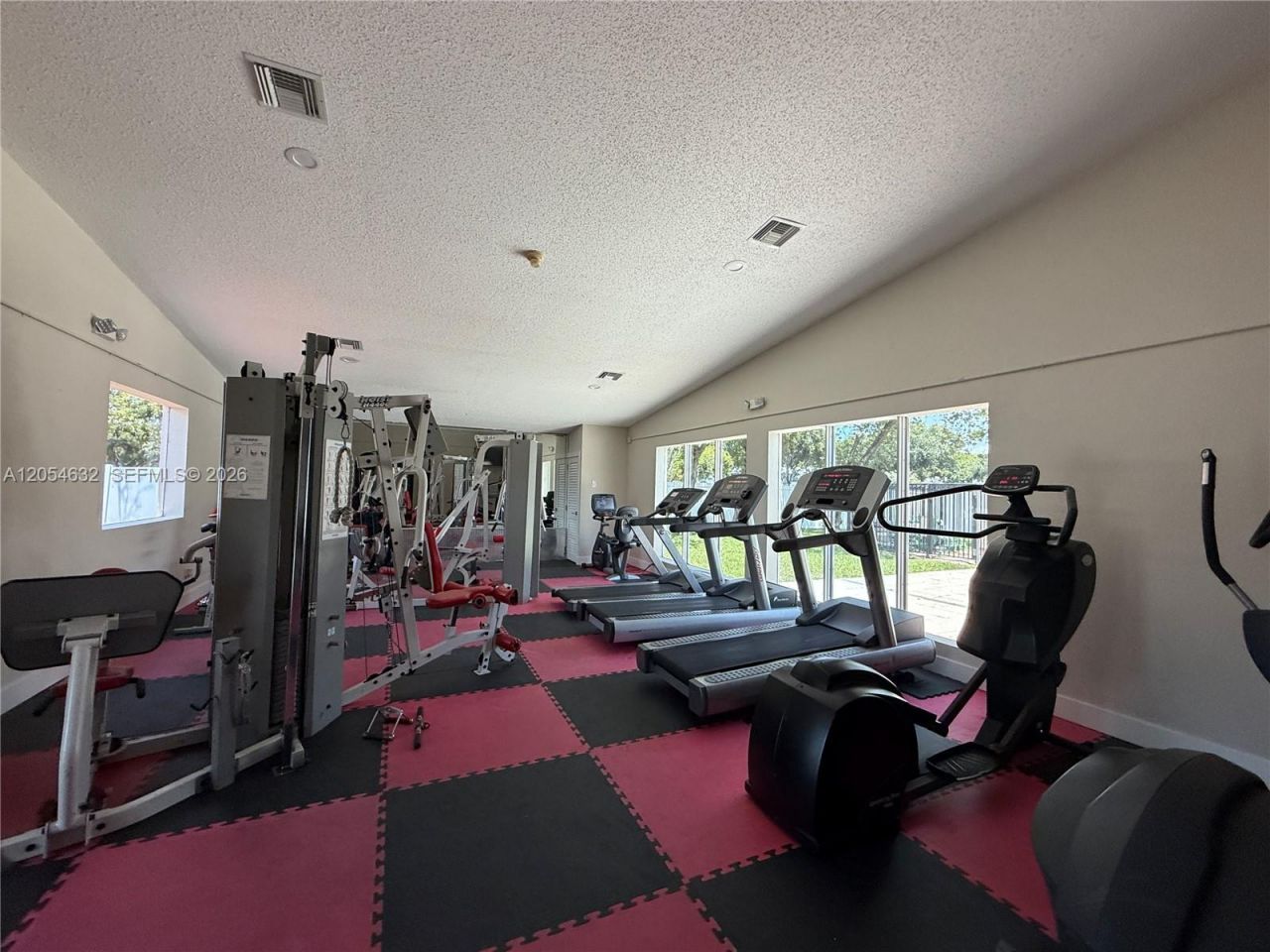 6195 NW 186th St , Unit 114, Hialeah, FL 33015 Photo