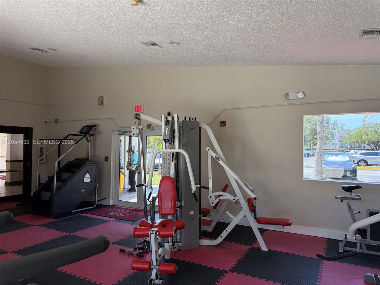 6195 NW 186th St , Unit 114, Hialeah, FL 33015 Photo