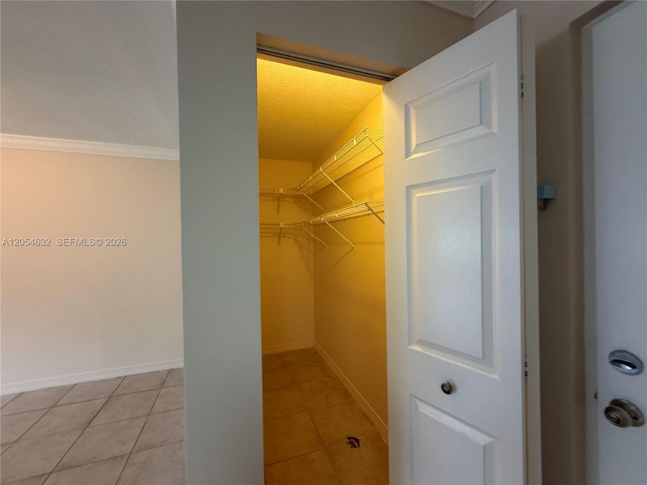6195 NW 186th St , Unit 114, Hialeah, FL 33015 Photo