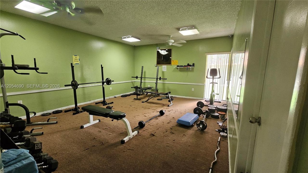 5201 NW 7th St, Unit 207, Miami, FL 33126 Photo