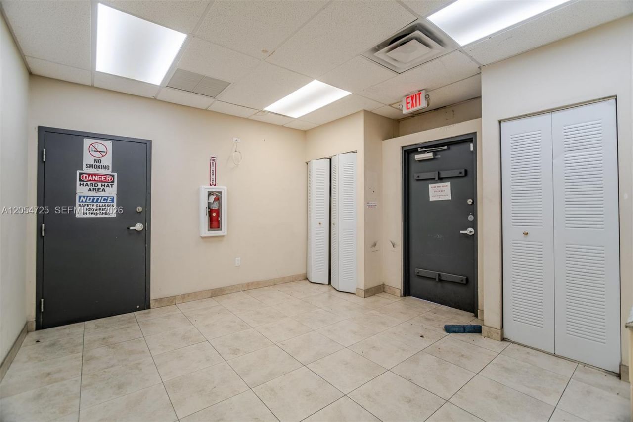 1001 NW 72nd St , Miami, FL 33150 Photo