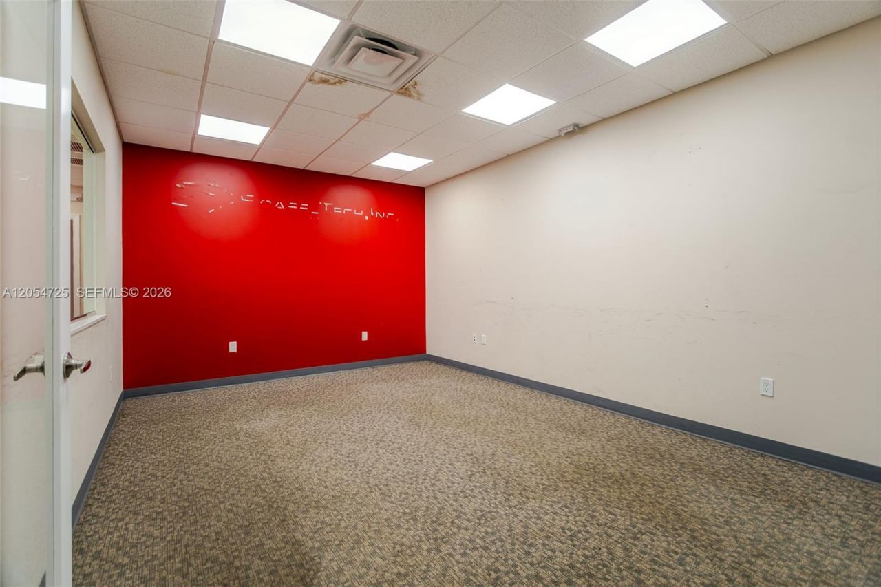 1001 NW 72nd St , Miami, FL 33150 Photo