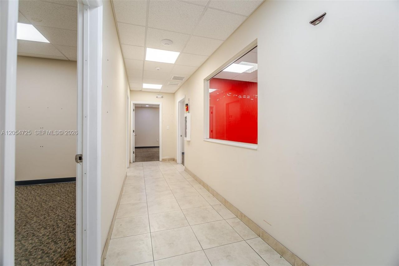 1001 NW 72nd St , Miami, FL 33150 Photo