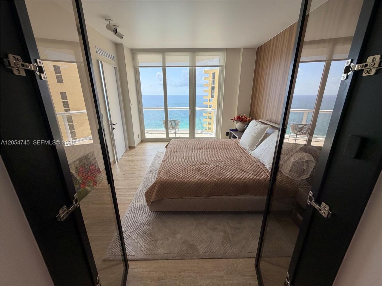 16425 Collins Ave , Unit OS18A, Sunny Isles Beach, FL 33160 Photo