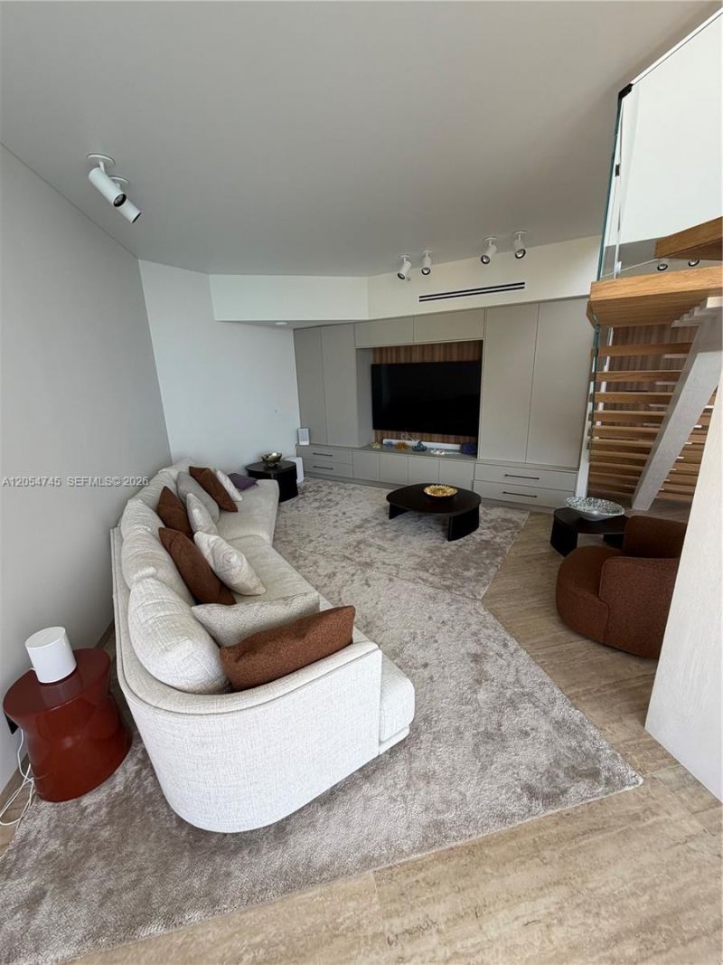 16425 Collins Ave , Unit OS18A, Sunny Isles Beach, FL 33160 Photo