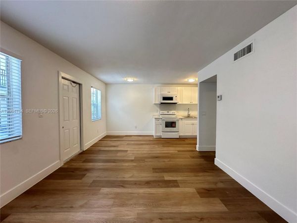 2910 Pierce St , Unit 103, Hollywood, FL 33020