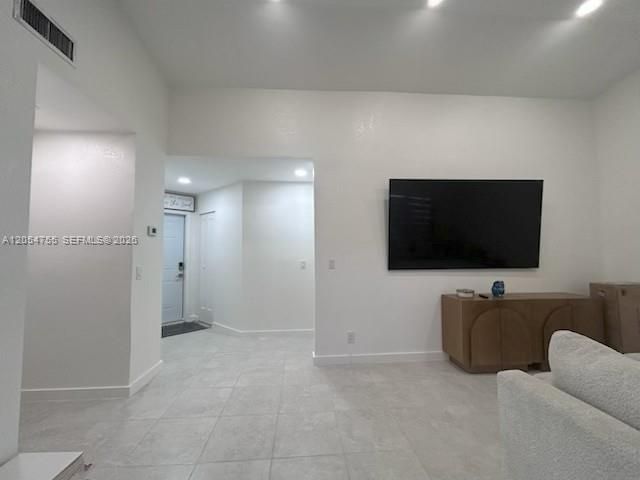 6308 NW 170th Ter , Hialeah, FL 33015 Photo
