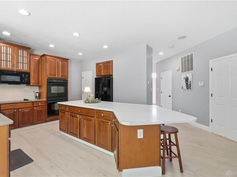 427 Brookhurst Drive, Monroe, OH 45050 Photo 12