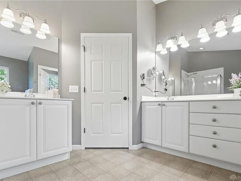 427 Brookhurst Drive, Monroe, OH 45050 Photo 28