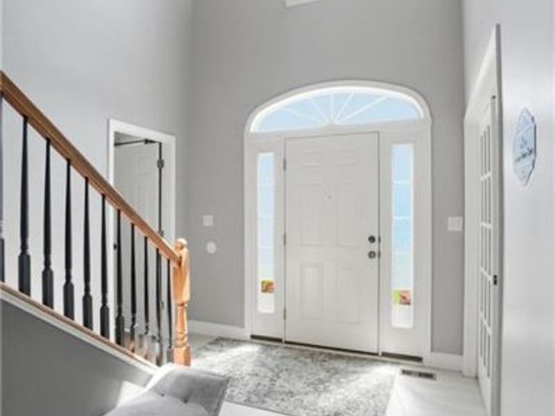 427 Brookhurst Drive, Monroe, OH 45050 Photo 6