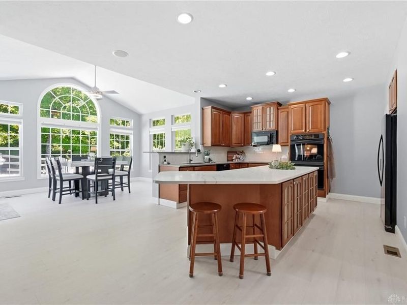 427 Brookhurst Drive, Monroe, OH 45050 Photo 8
